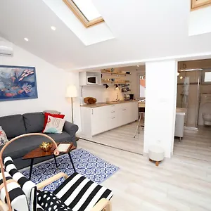 Sweet With Free Private Parking Appartement